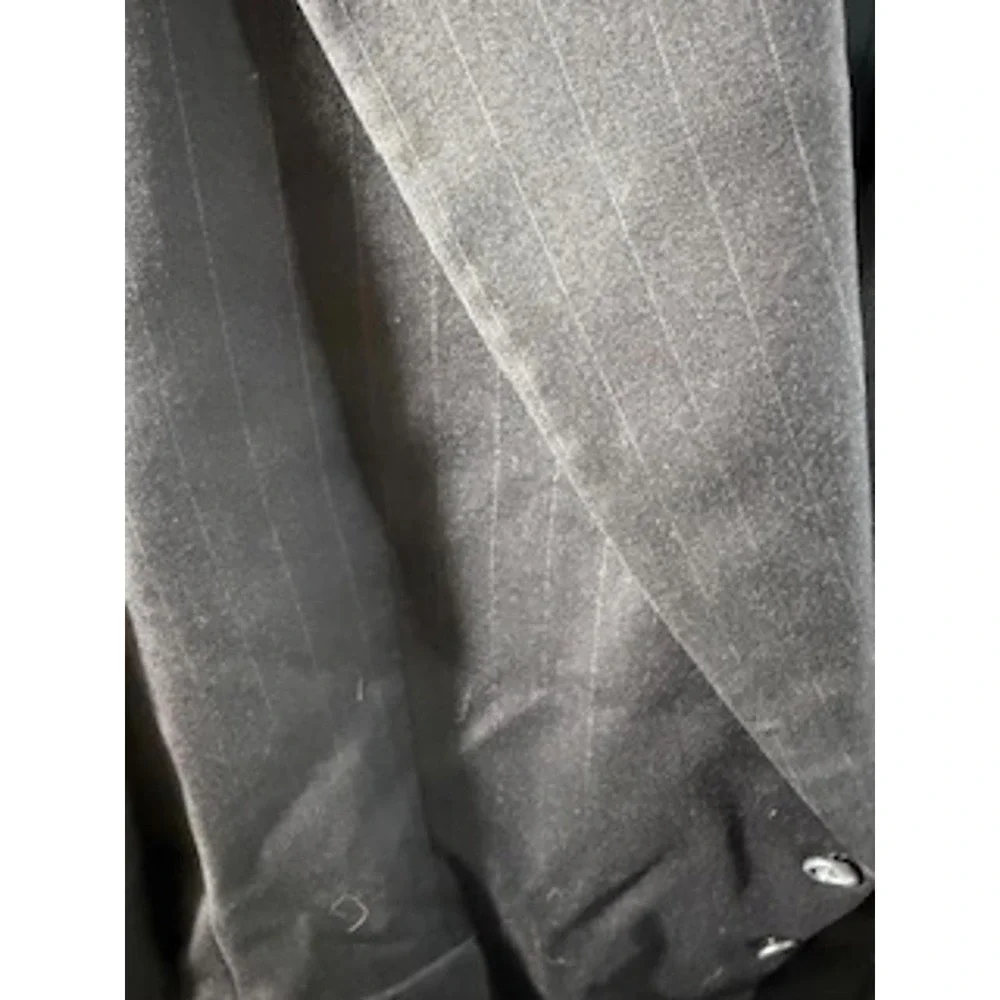 Classic‎ Louis Roth Men's Two-Piece Navy Blue Pin Stripe Suit - 44R 36x30
